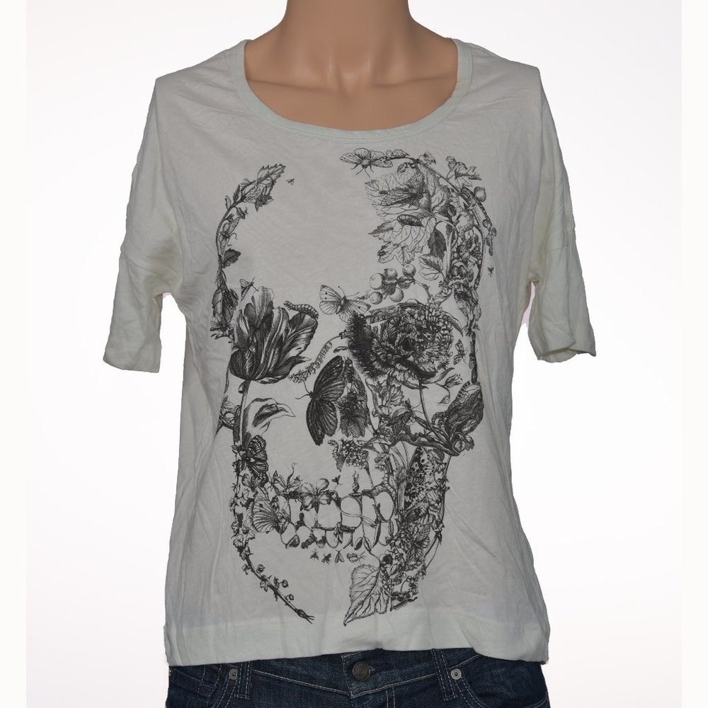 Skull Sz Small S Rose Flower Comfort Crewneck Tee